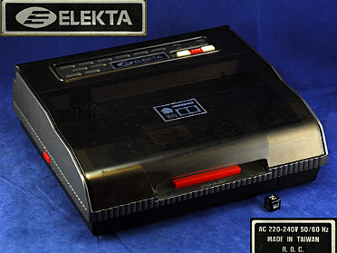 Video Cassette Recorder (VCR)